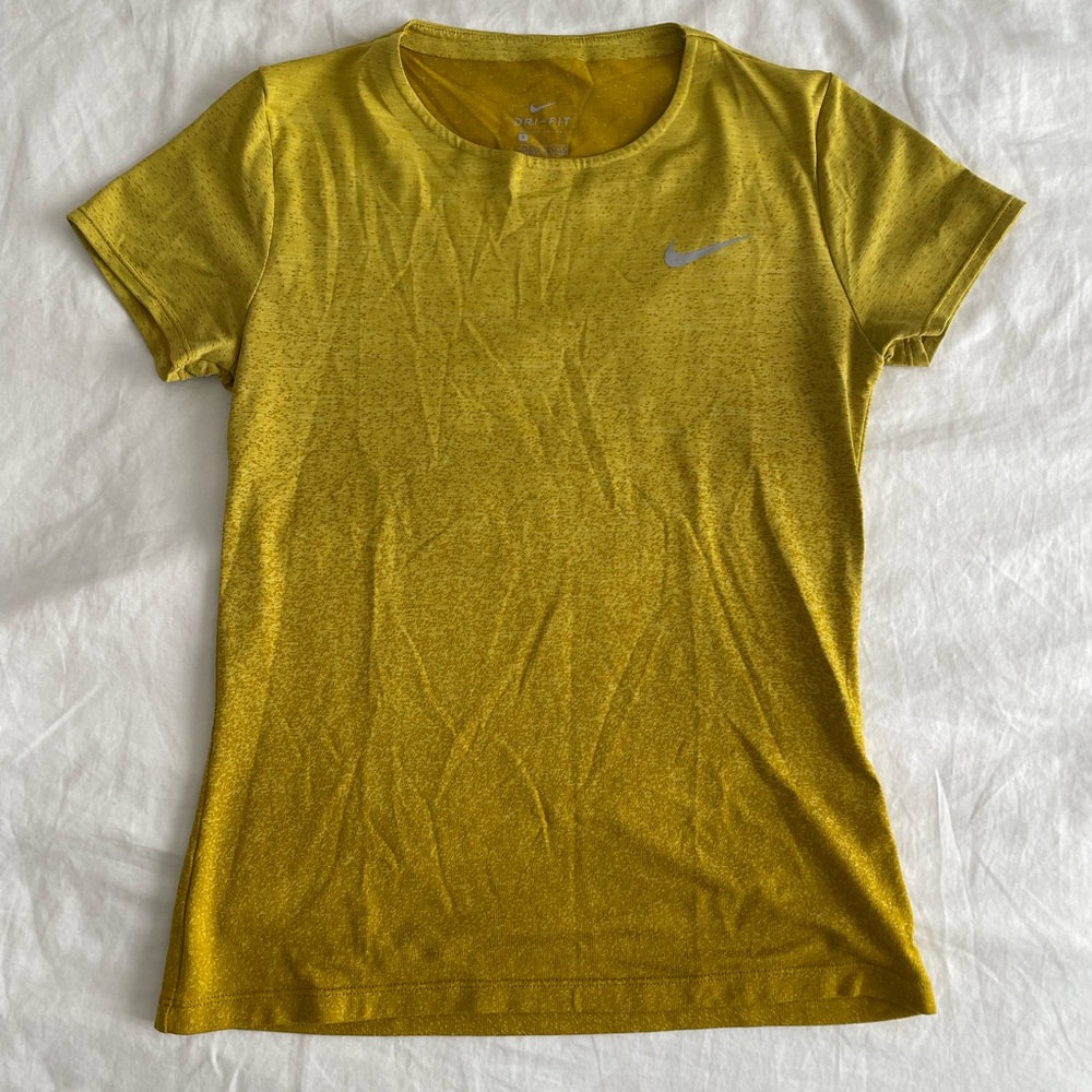 NIKE Yellow Dry-Fit T-shirt - Picture 4 of 6